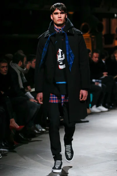 Look 36